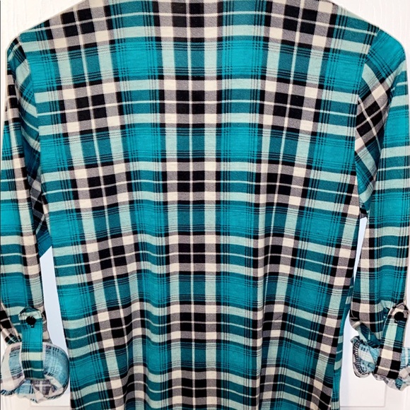 Button down shirt - Picture 2 of 2